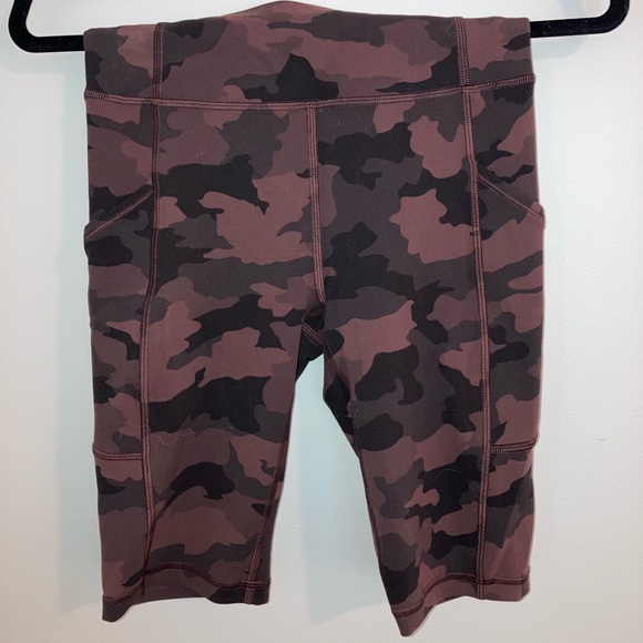 Wunder Train High-Rise Short 8" - Picture 8 of 8